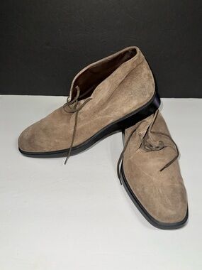 Tod's I Men’s I Suede I Chukka Boots in Taupe